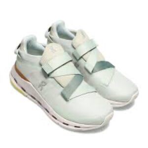 On Cloudnova Wrap Running Shoes Sneakers Leaf Green Cumin
